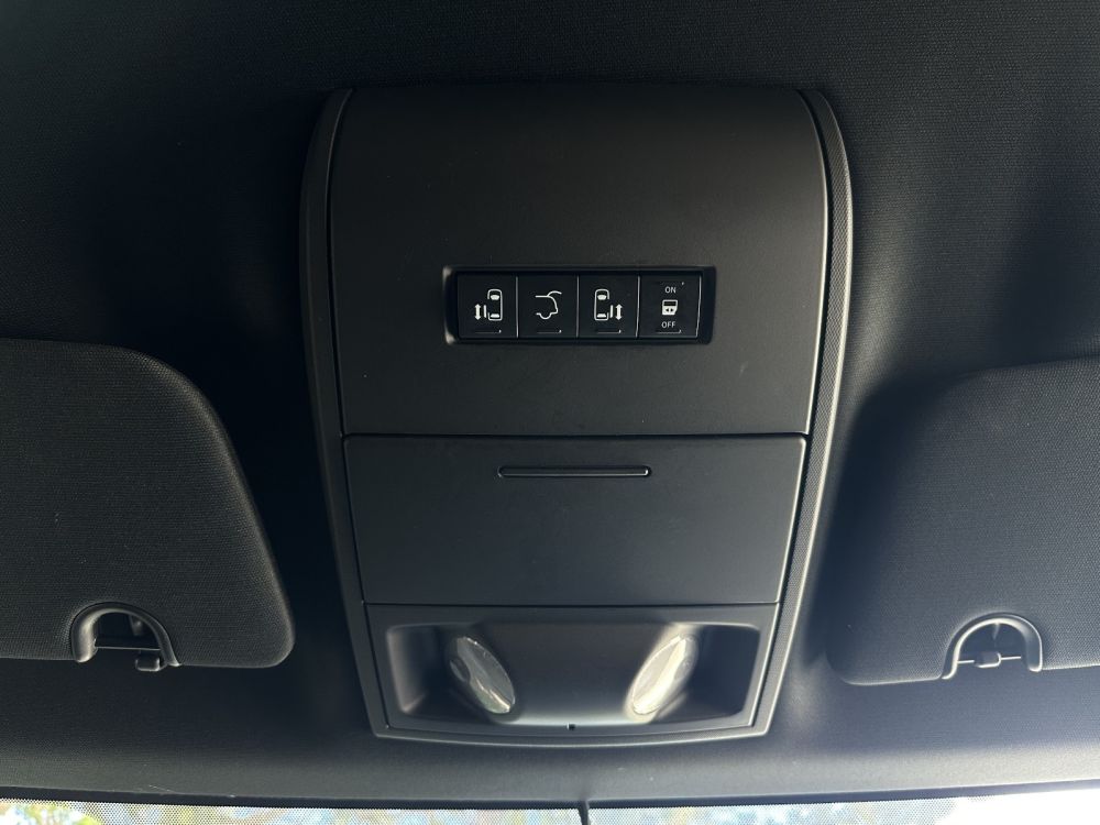 2016 Dodge Grand Caravan SXT Plus - Photo 16