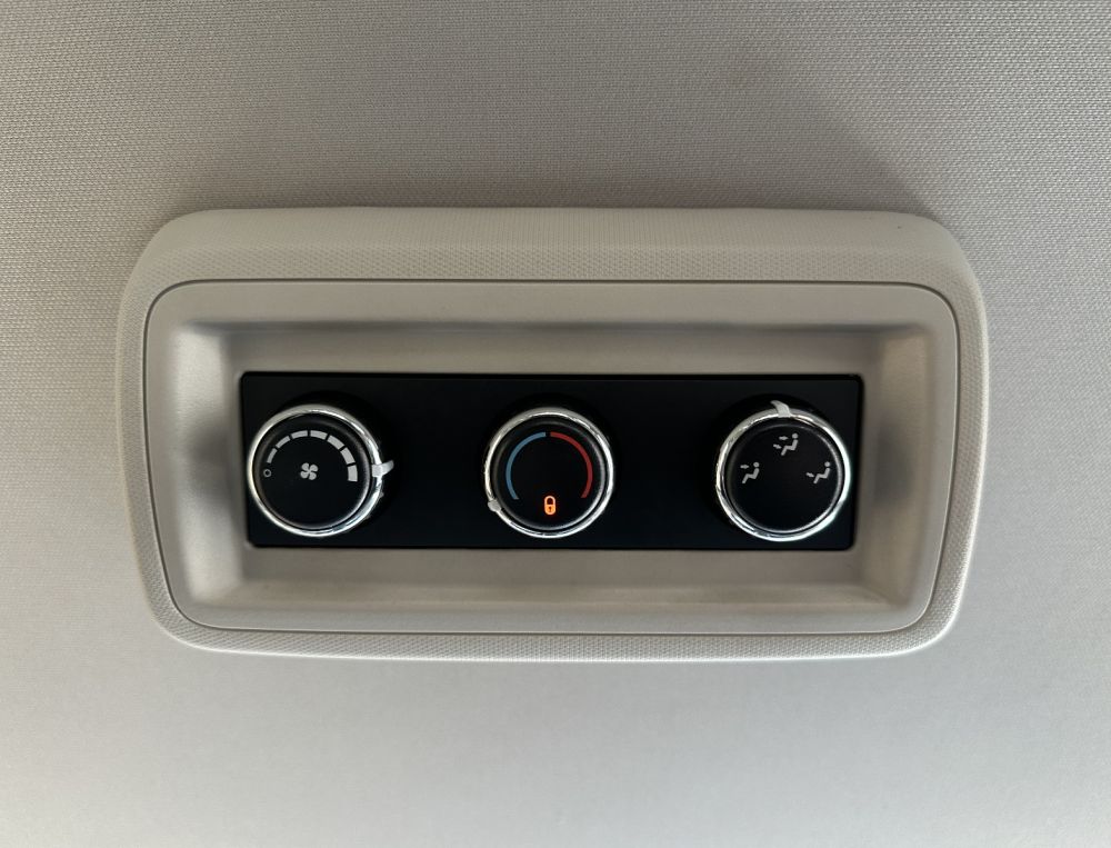 2016 Dodge Grand Caravan SE - Photo 19