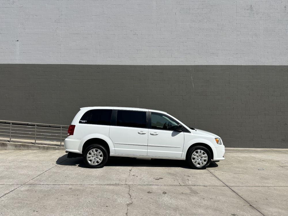2016 Dodge Grand Caravan SE - Photo 6