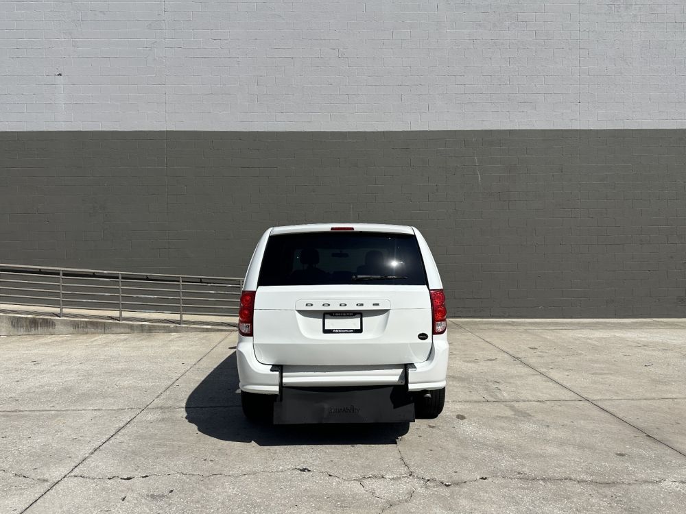 2016 Dodge Grand Caravan SE - Photo 9
