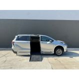 2021 Toyota Sienna XLE Plus 