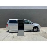 2010 Chrysler Town & Country Touring 