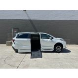 2022 Toyota Sienna XLE Plus