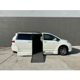 2019 Toyota Sienna XLE