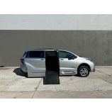 2024 Toyota Sienna XSE Sport 