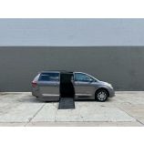 2018 Toyota Sienna XLE