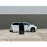 2025 Toyota Sienna XLE Plus