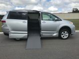 2019 Toyota Sienna LE