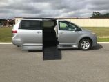 2019 Toyota Sienna LE