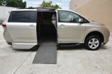 2017 Toyota Sienna LE
