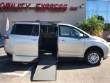 2017 Toyota Sienna XLE Floor ramp