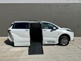 2023 Toyota Sienna XLE Plus