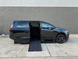 2024 Chrysler Pacifica Touring L Sport 