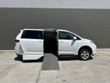 2017 Toyota Sienna LE