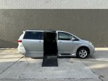 2020 Toyota Sienna LE 