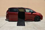 2020 Toyota Sienna SE Premium 