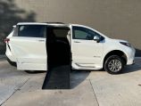 2022 Toyota Sienna XLE Plus