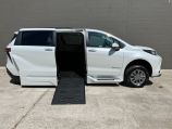 2022 Toyota Sienna XLE Plus