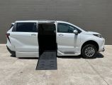 2022 Toyota Sienna XLE Plus