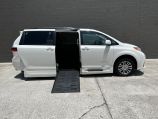 2020 Toyota Sienna XLE