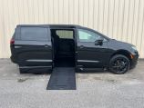 2024 Chrysler Pacifica Touring L Sport