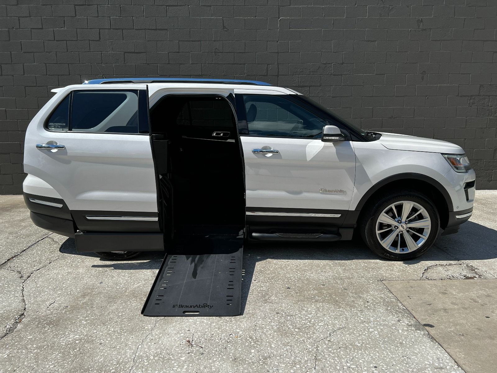 Braunability MXV: A Ford Explorer Wheelchair SUV, Articles, Knowledge  Base