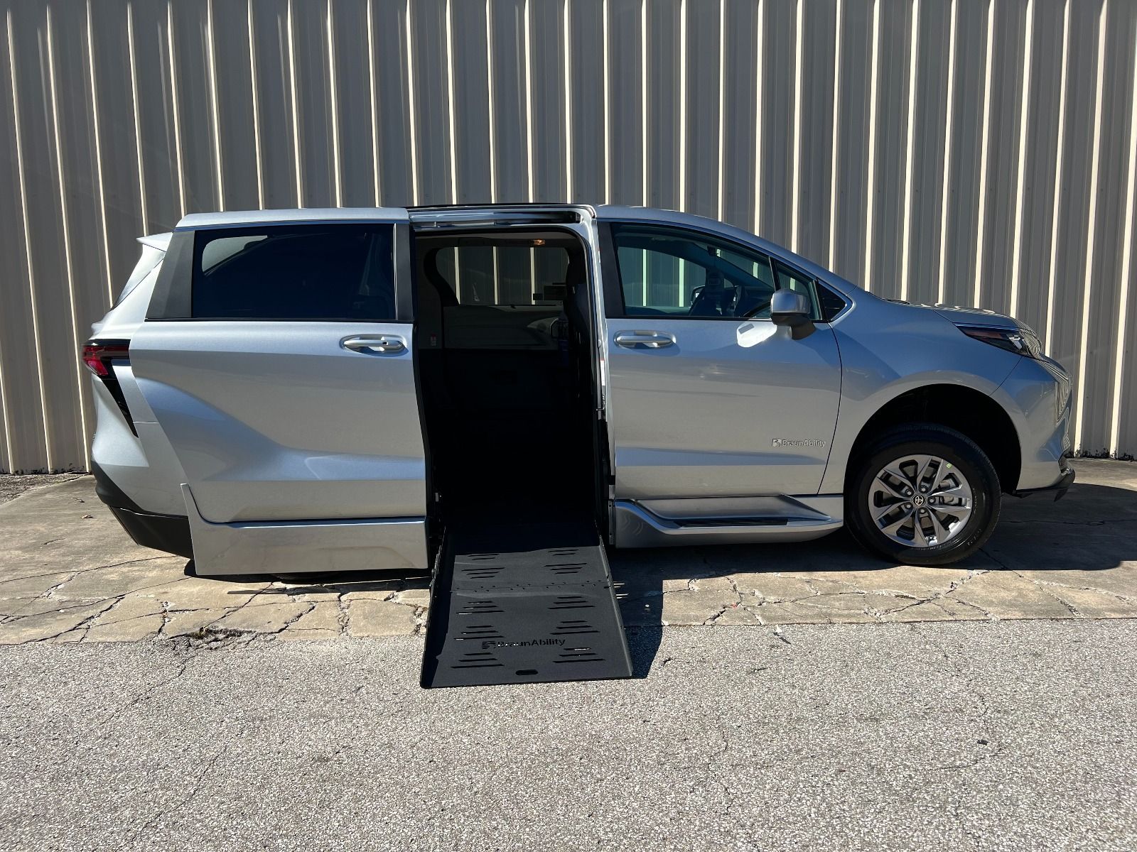 2024 Toyota Sienna LE Handicap Accessible Van