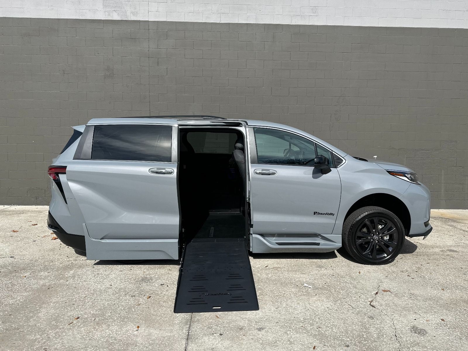 BraunAbility Toyota Sienna Hybrid Fold-Out Wheelchair Van
