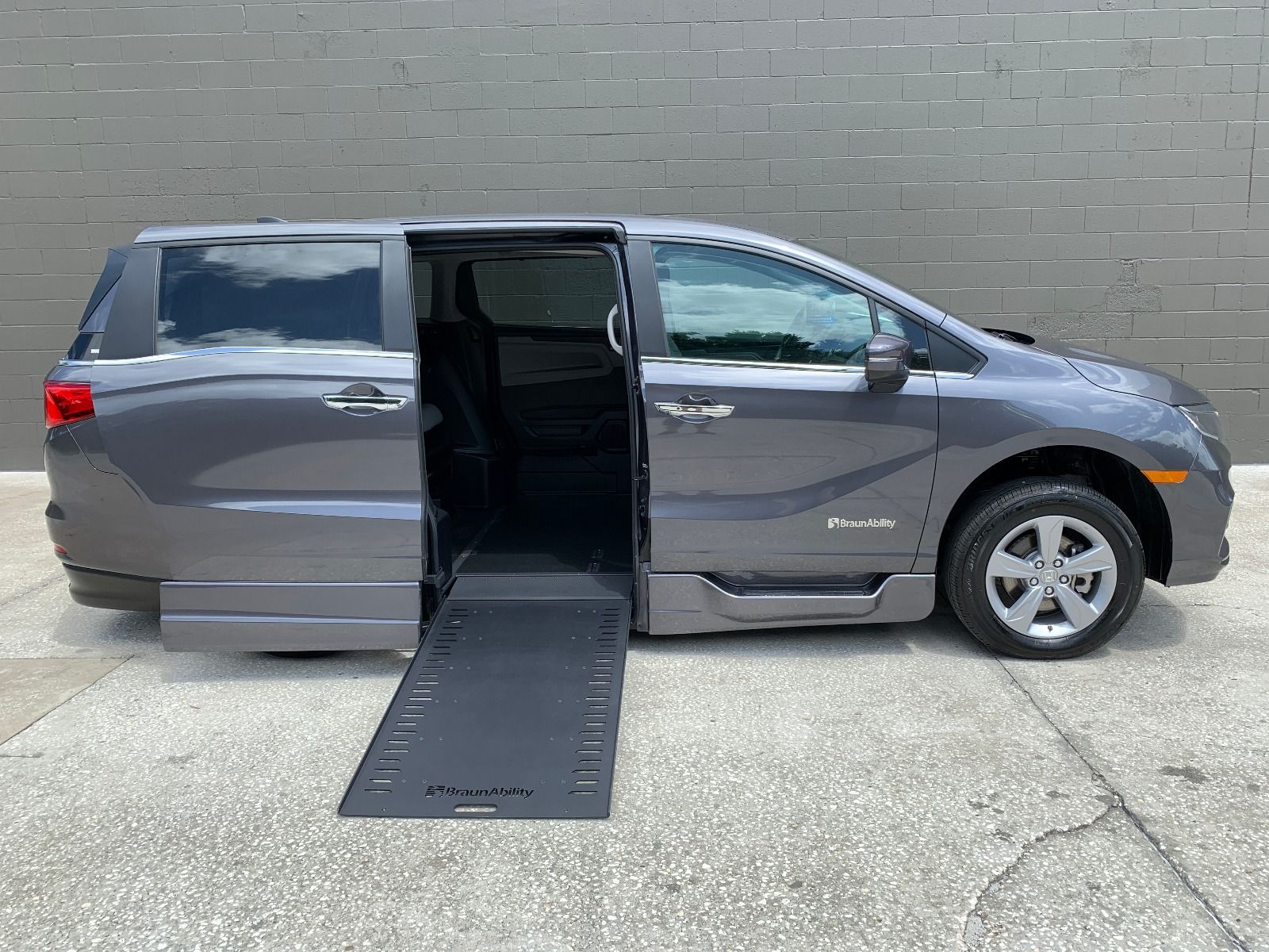 2020 Honda Odyssey EX-L NAV Handicap Accessible Van