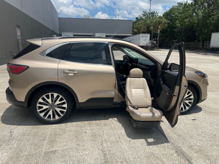 2021 Ford Escape Titanium