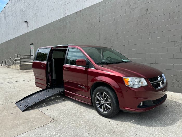 Braunability Entervan Dodge Grand Caravan Wheelchair Van Dodge