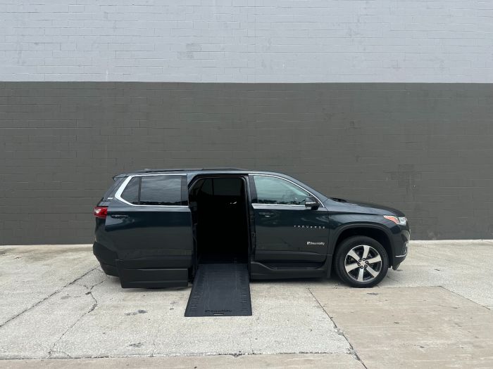 2021 Chevrolet Traverse 3LT's photo
