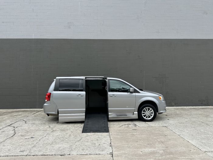 2018 Dodge Grand Caravan's photo