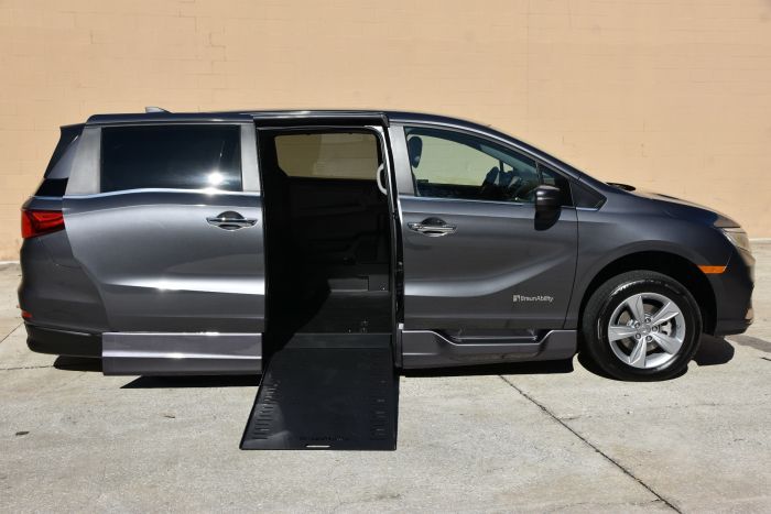 honda handicap van