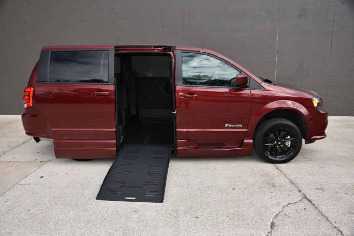 Mobility Equipment 2015 Dodge Caravan Handicap Van 2020 Dodge