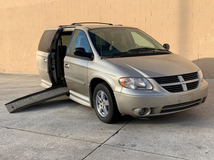 2007 Dodge 2005 Dodge Grand Caravan Handicap Van 2007 Dodge Grand