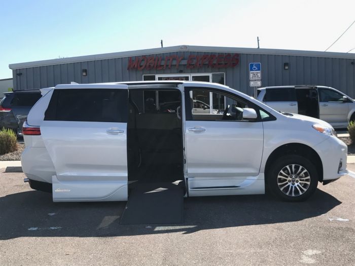toyota sienna xle 2019 price