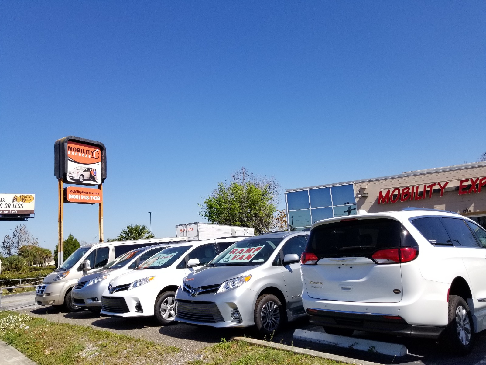 Preowned Wheelchair Vans Parked in a line